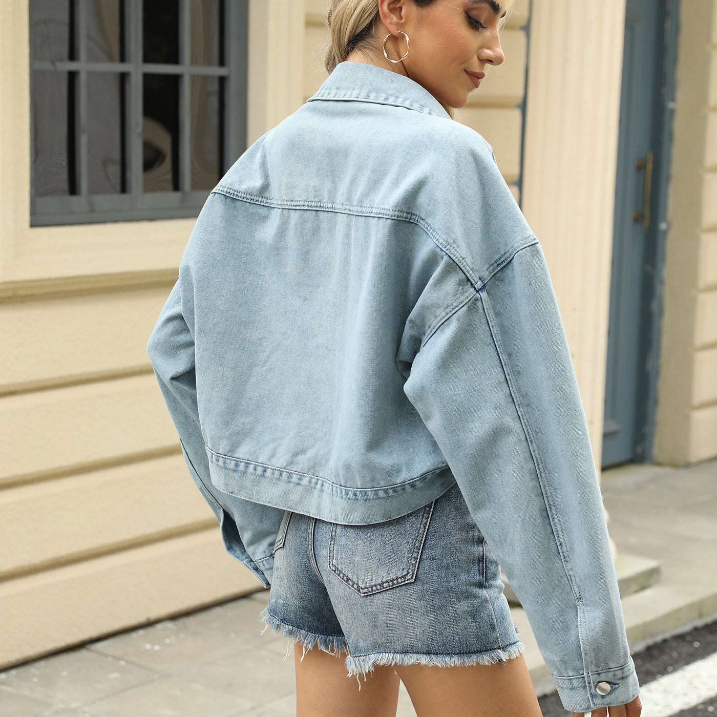 Veste en jean courte ample avec motif de rivet Mode Casual à manches longues Vêtements d’extérieur pour femmes